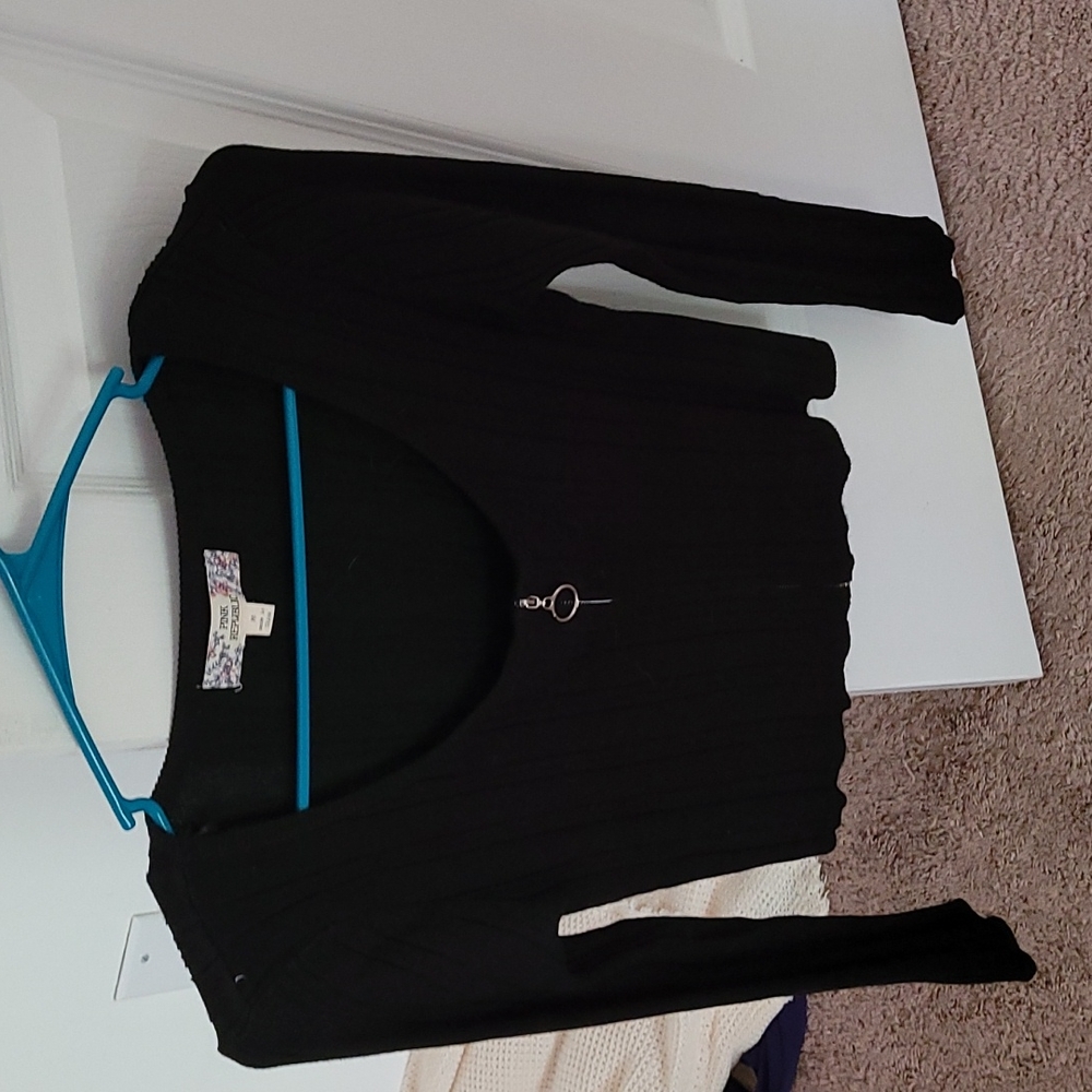 Crop top sweater
